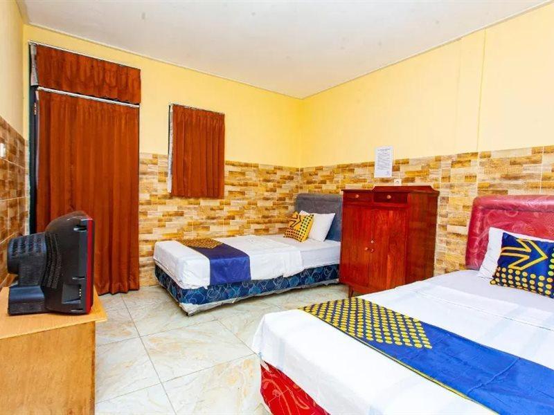 The Paragon Hotel Cilacap Redpartner Exteriér fotografie
