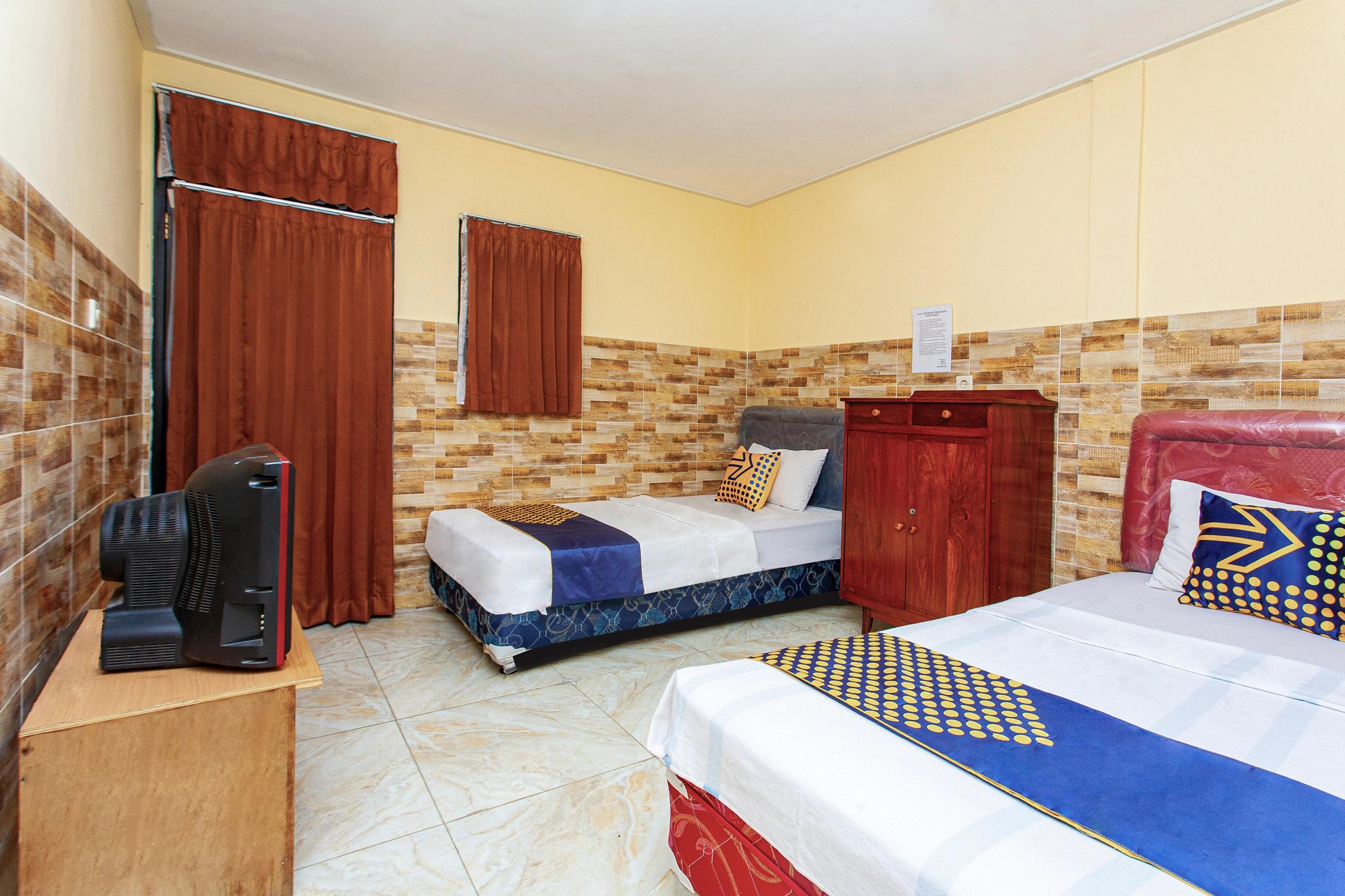 The Paragon Hotel Cilacap Redpartner Exteriér fotografie