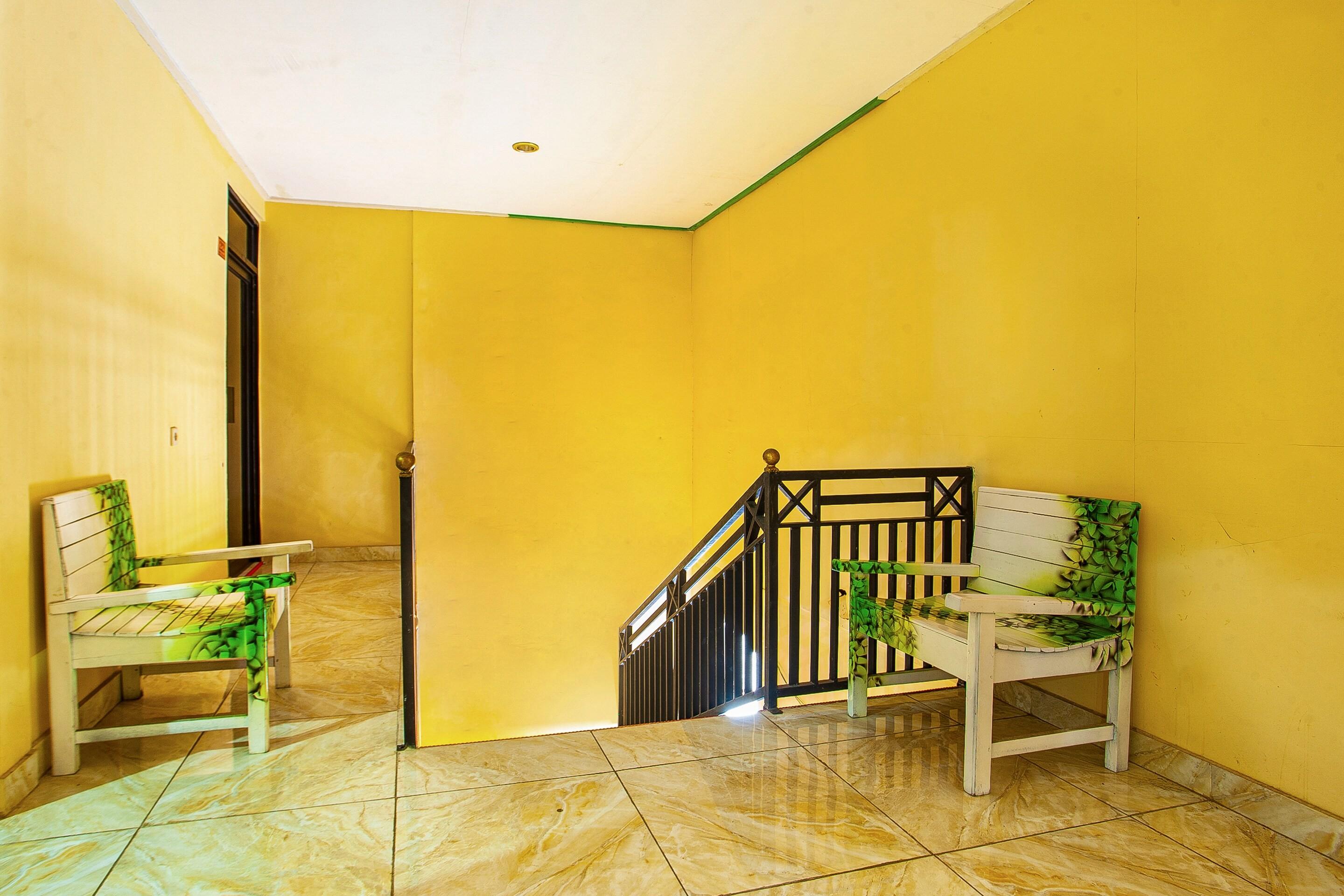 The Paragon Hotel Cilacap Redpartner Exteriér fotografie